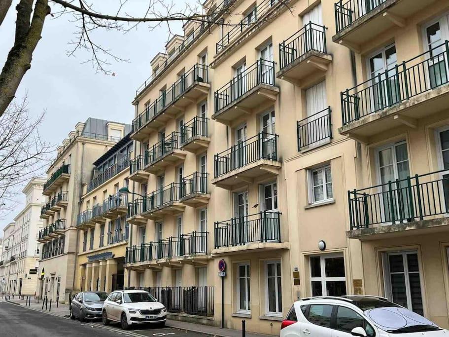 Appartement Familial 8 Personnes Proche De Disney Et Paris Шеси Екстериор снимка