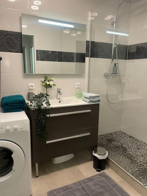 Appartement Familial 8 Personnes Proche De Disney Et Paris Шеси Екстериор снимка