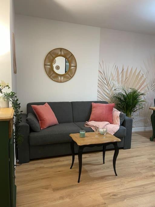 Appartement Familial 8 Personnes Proche De Disney Et Paris Шеси Екстериор снимка